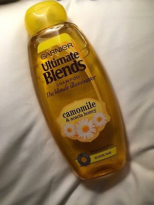 Dầu gội Garnier Hair Ultimate Blends The Blonde Illuminator Shampoo