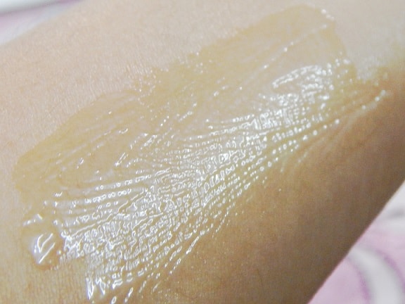 Tinh chất POND’S Skincare Targeted Lifting Serum Massager