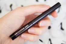 Lancôme Artliner 24H cho đôi mắt thu hút ánh nhìn.