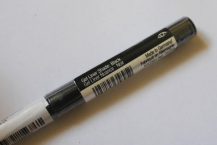 The Body Shop Velvet Gel Pen Eyeliner – thêm yêu hơn đôi mắt.