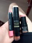 Kem má hồng Stick Blusher Skinaz – Siêu phẩm “làm điên đảo” những tín đồ làm đẹp