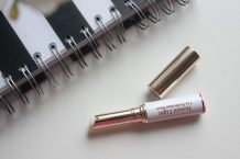 Son dưỡng Instant Light Lip Perfecting Base của Clarins có xứng đáng với giá tiền của nó?